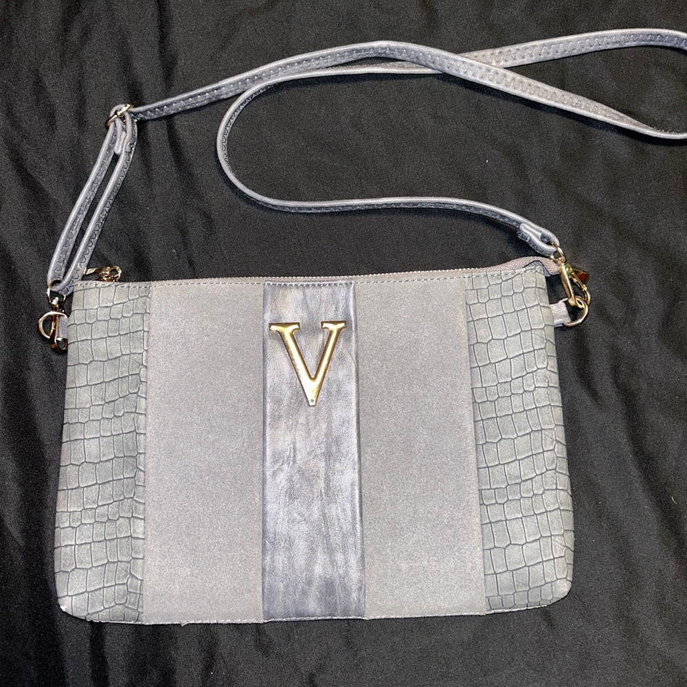 Super cute purse grey with long strap